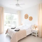 ヴィラ Casa Nola Elegant Modern Bungalow, Pool & Sea Location, Paphos