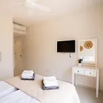 Casa Nola Elegant Modern Bungalow, Pool & Sea Location, Paphos ヴィラ