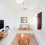 Casa Nola Elegant Modern Bungalow, Pool & Sea Location, Paphos ヴィラ Klorakas