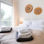 Casa Nola Elegant Modern Bungalow, Pool & Sea Location, Paphos ヴィラ Klorakas