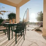 Casa Nola Elegant Modern Bungalow, Pool & Sea Location, Paphos ヴィラ *
