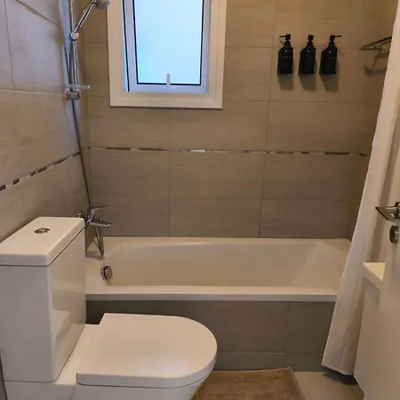 And Nest Casa Nola Elegant Modern Bungalow, Pool & Sea Location, Paphos Villa *