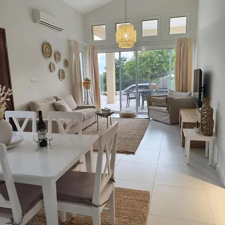 Villa And Nest Casa Nola Elegant Modern Bungalow, Pool & Sea Location, Paphos *