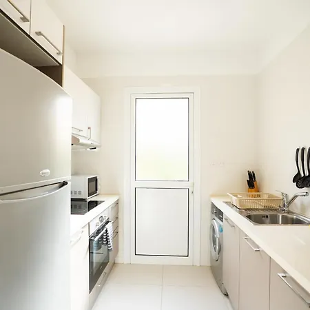 Casa Nola Elegant Modern Bungalow, Pool & Sea Location, Paphos Klorakas