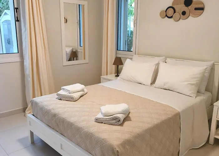 And Nest Casa Nola Elegant Modern Bungalow, Pool & Sea Location, Paphos Vila