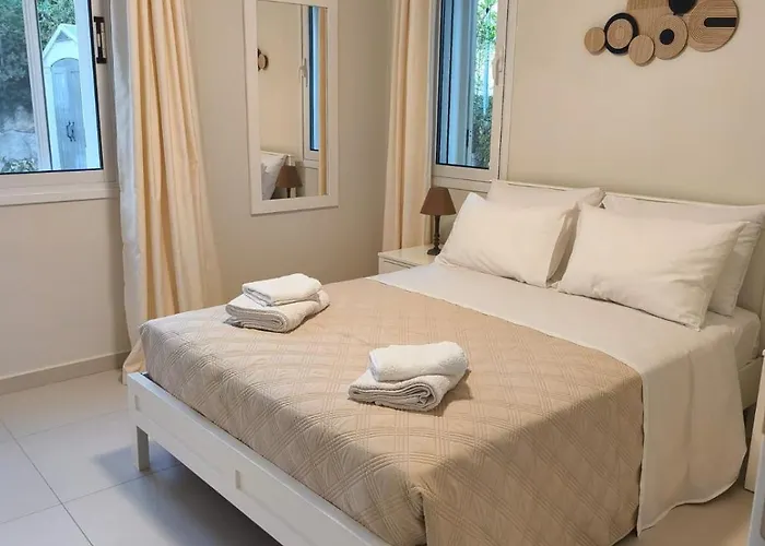 And Nest Casa Nola Elegant Modern Bungalow, Pool & Sea Location, Paphos Vila Klorakas